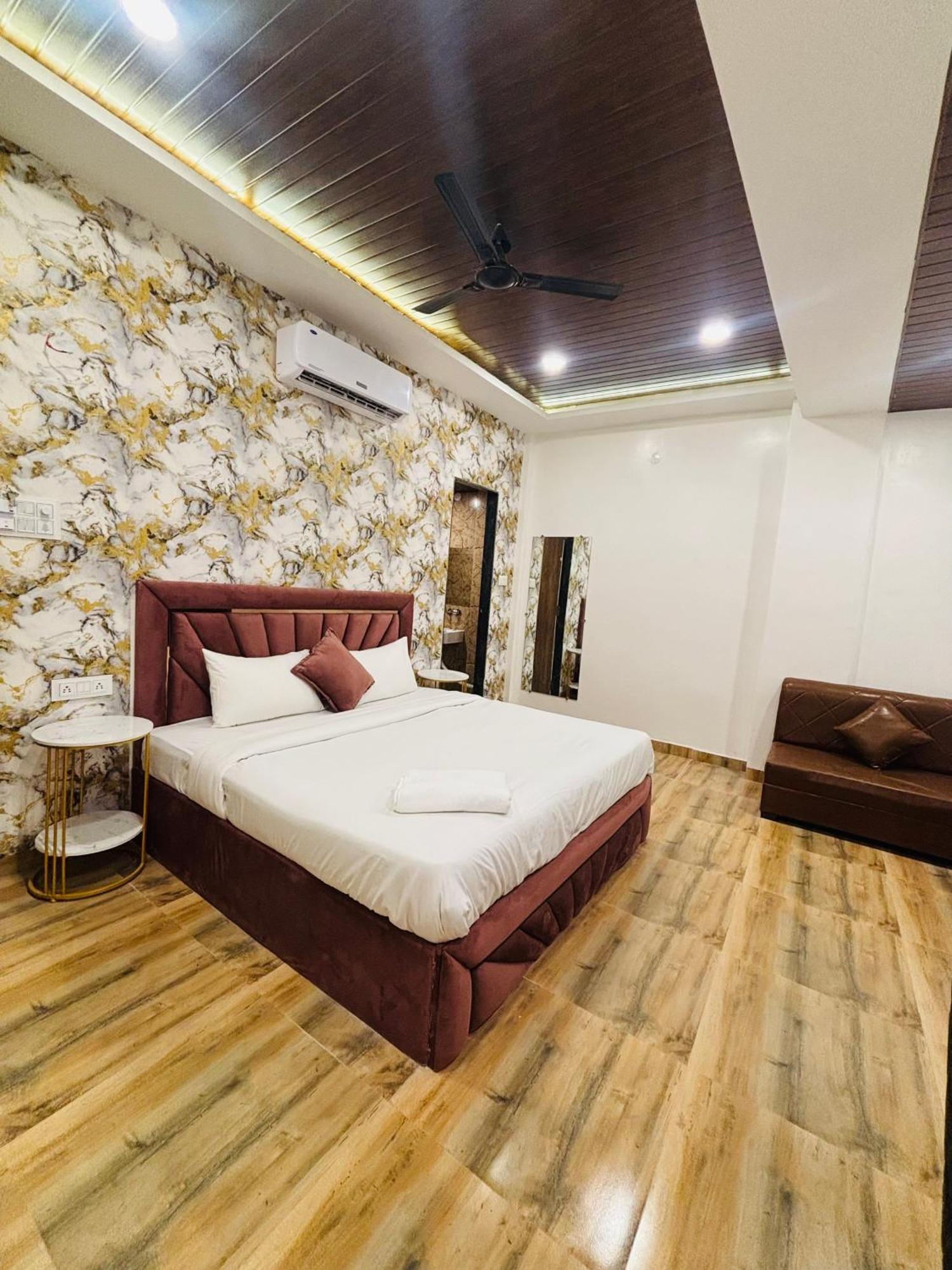 Hotel Vedicvista Indaur Exteriér fotografie